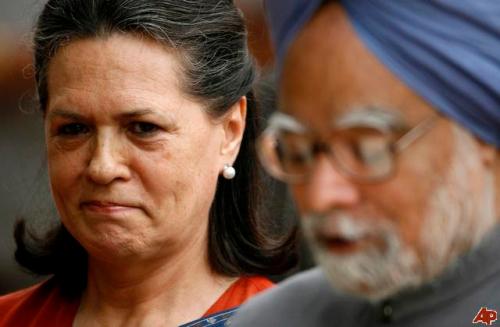 Smiling Sonia Tamed MMS